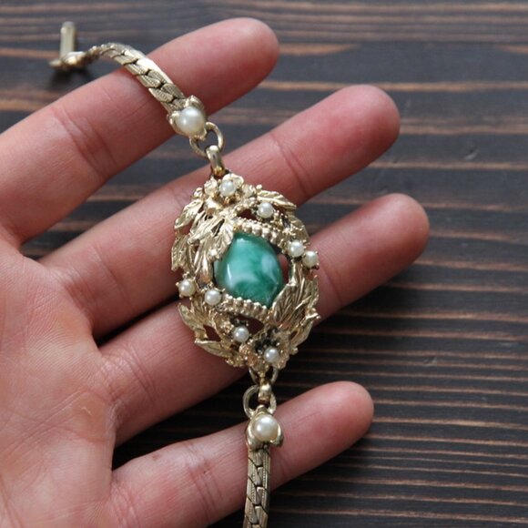 Suffragette Style Bracelet with Green Cabachon & Seed Pearls - Picture 2 of 16